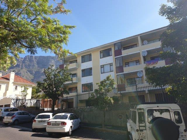 2 Bedroom Property for Sale in Oranjezicht Western Cape